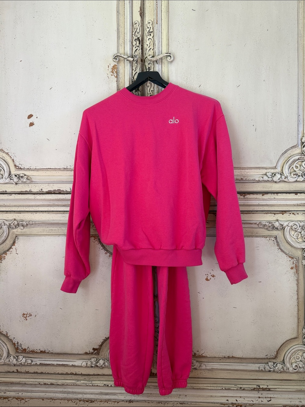 ALO Yoga Hot Pink Crewneck Sweatshirt set
